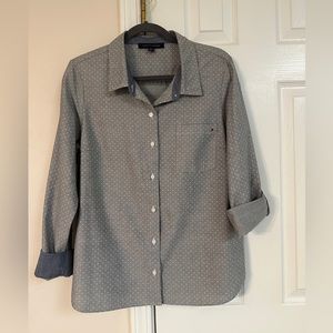 TOMMY HILFIGER Women’s Classic Long Sleeve Roll Tab Button Shirt